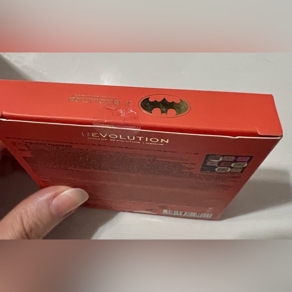 DC HQ Diamond Blending Sponge & DC ร Revolution HQ Heart Eyeshadow Palette!!! - Picture 14 of 15